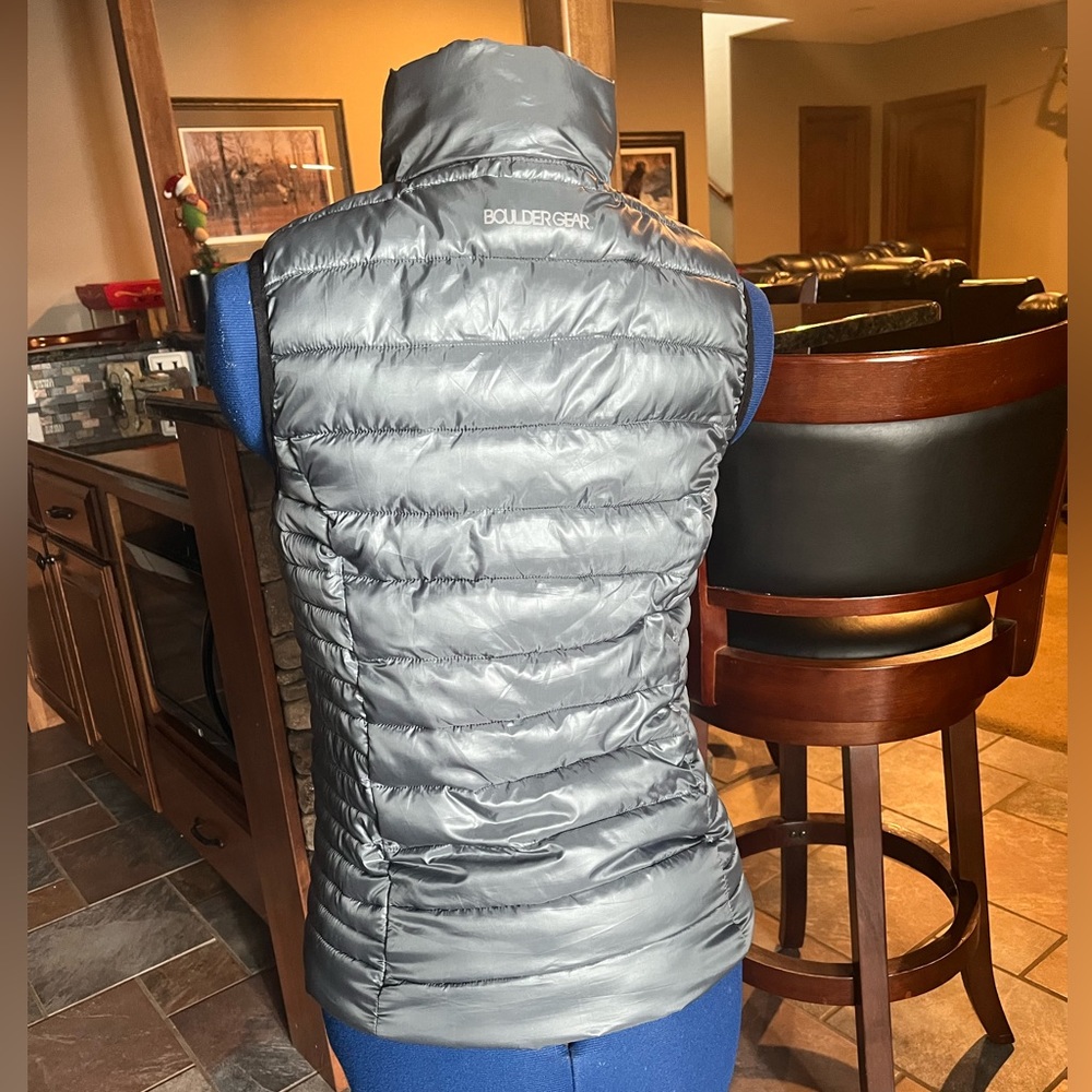Boulder Gear grey vest. Warm. Worn once.